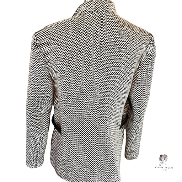 EUC Talbots Black & White Herringbone, Wool Tweed w/ Leather Blazer, Size 14 - Picture 5 of 9